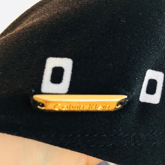 ** Goodwill Sale**Calvin Klein Shirt Size M - Picture 6 of 7